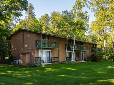 Door County Waterfront Lodging | Egg Harbor | The Shallows Resort