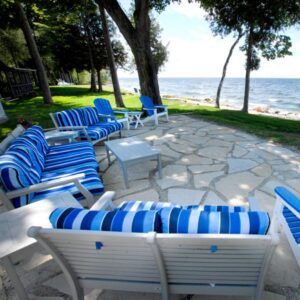shallow bay resort